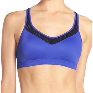 NEW WACOAL Cross back Dazzling Blue Sports Bra